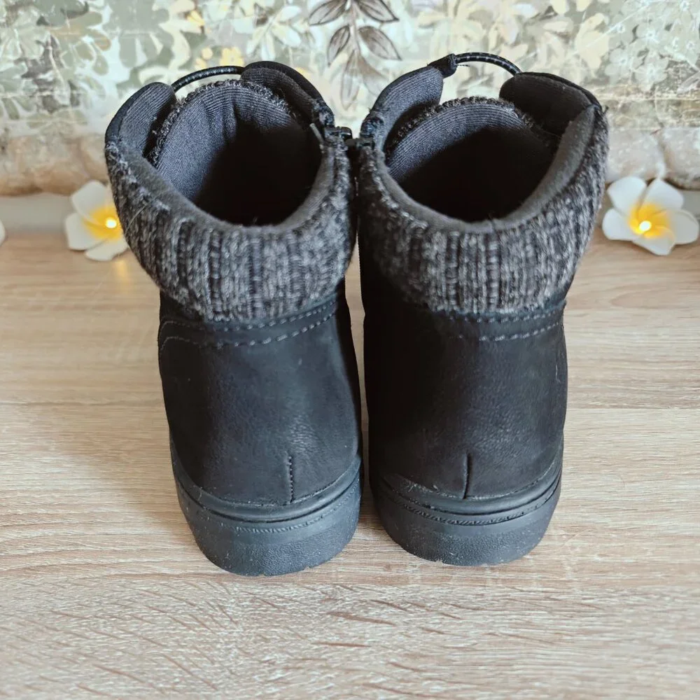 Clarks Carleigh Jade Black Nubuck Leather Knit Comfort Winter Ankle Booties 7.5